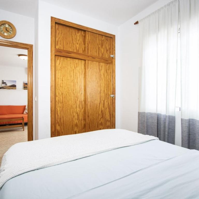 Vicente Blasco ID5 - Two-Bedroom Apartment with Balcony - 14