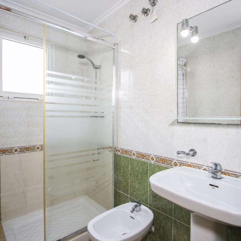 Vicente Blasco ID5 - Two-Bedroom Apartment with Balcony - 15