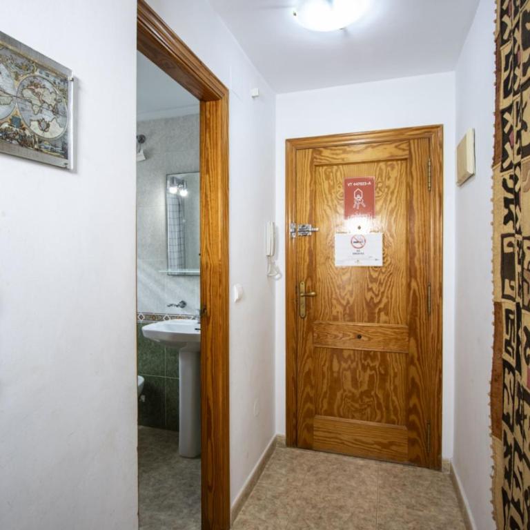 Vicente Blasco ID5 - Two-Bedroom Apartment with Balcony - 19