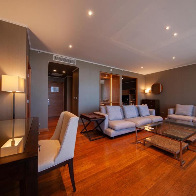 Hotel Parada Linares - Suite Junior con balcón - 9