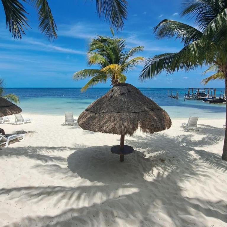 beach front 218 - Cancun - Two-Bedroom Apartment - Oceanfront - 1