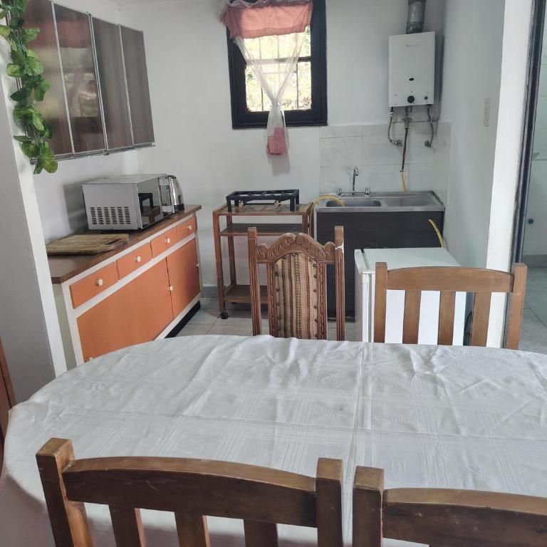 Departamento interior independiente - Room #1518949001 - 9