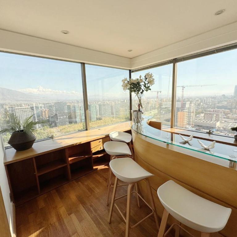Large apartment with Jacuzzi and view in luxury district - Two-Bedroom Apartment - 11