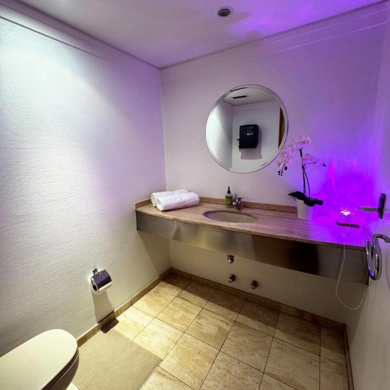Large apartment with Jacuzzi and view in luxury district - Two-Bedroom Apartment - 12
