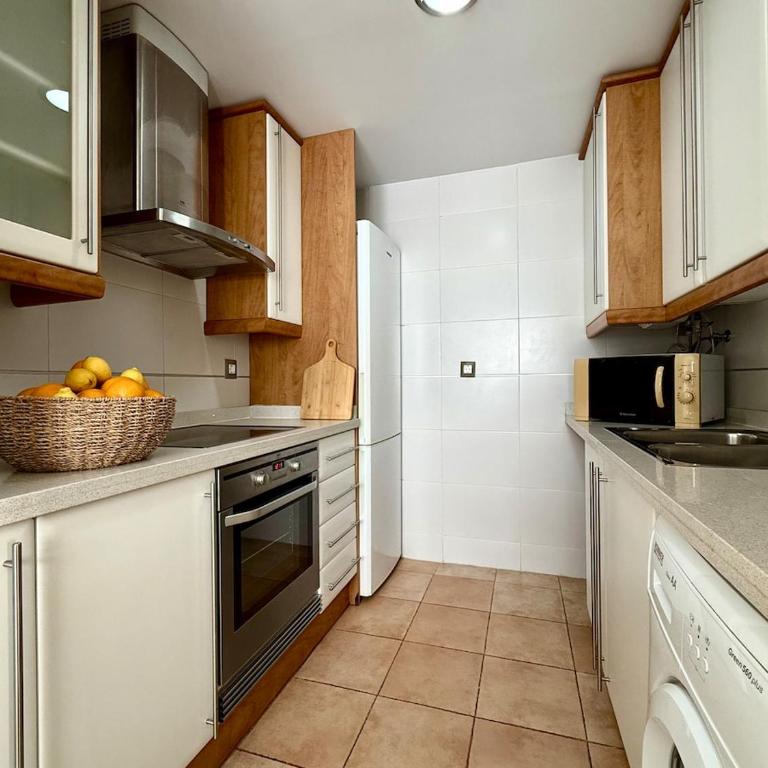 Mar de Moraira by Sun & Sea Homes - Two-Bedroom Apartment with Balcony - 4
