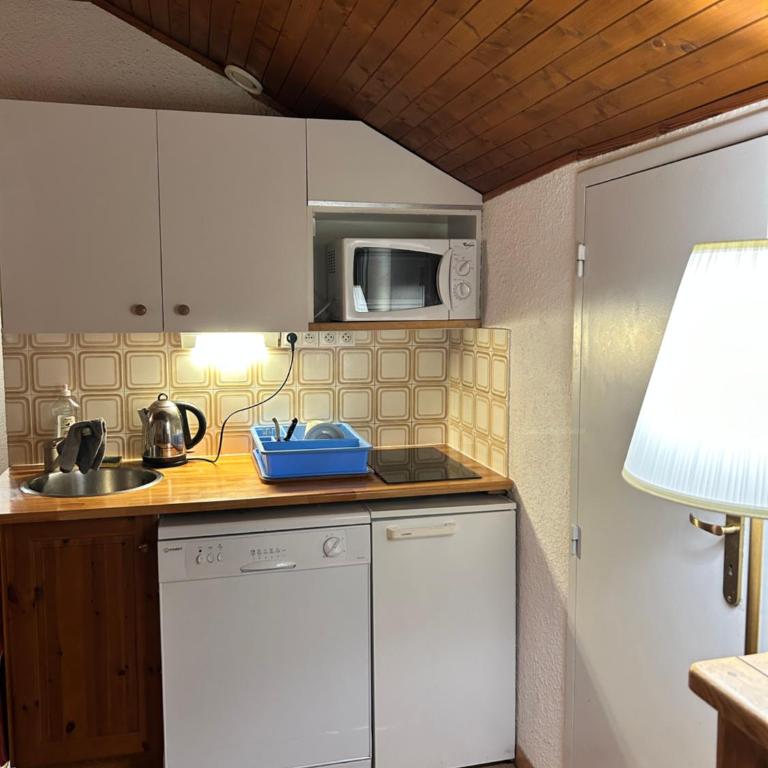 RISOUL - Les Airelles - 6 à 8 couchages - Rue principale/ commerçante - Appartement 3 Chambres - 10
