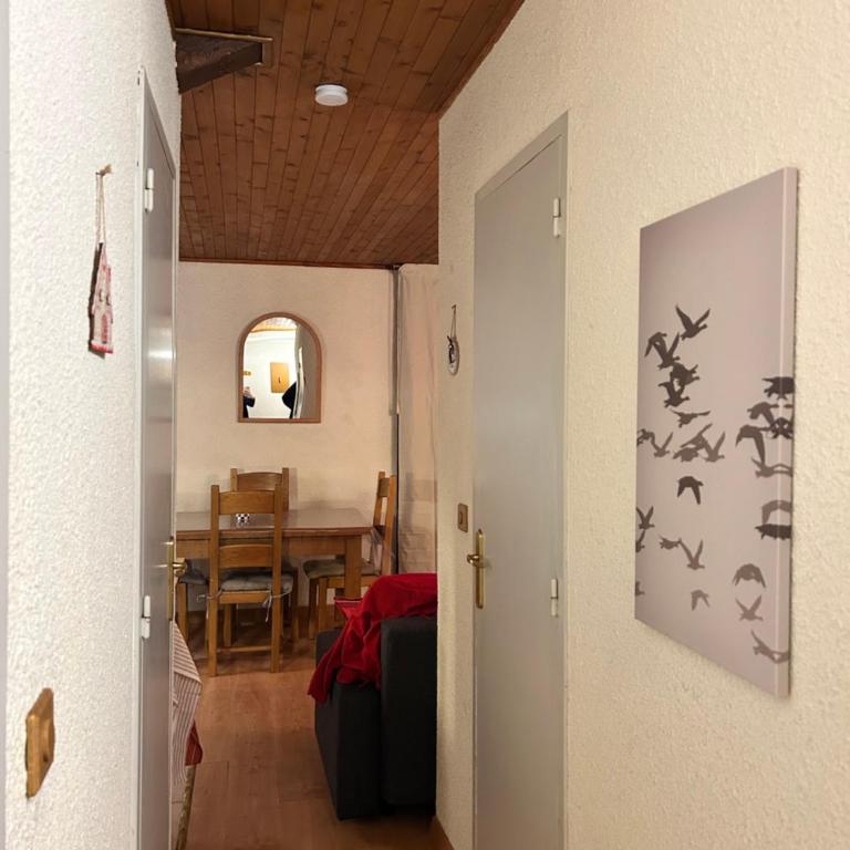 RISOUL - Les Airelles - 6 à 8 couchages - Rue principale/ commerçante - Appartement 3 Chambres - 11
