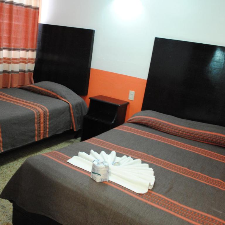 Hotel Jiménez - Habitación Triple - 1