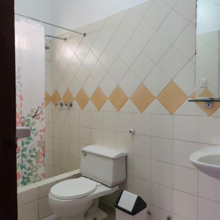 Hotel San Isidro Inn - Habitación Doble Estándar - 2 camas - 3