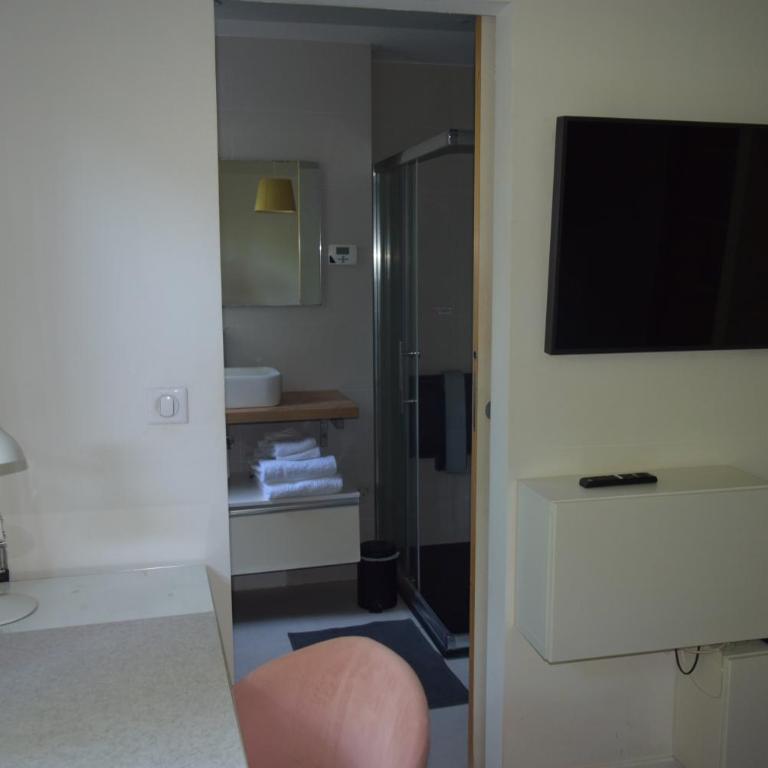 Vue mer rez-de-jardin piscine - Apartment mit 2 Schlafzimmern - 18