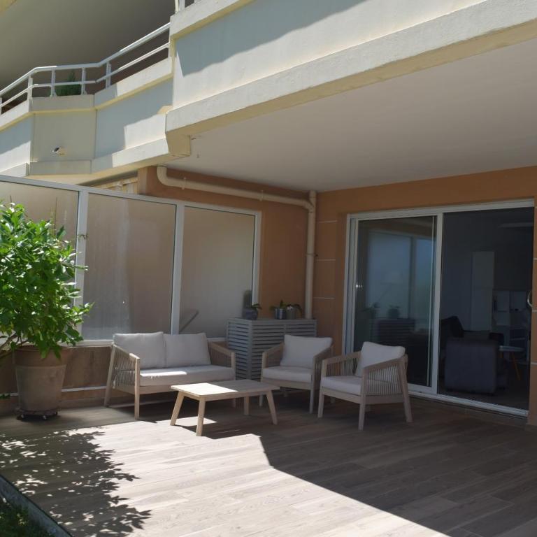 Vue mer rez-de-jardin piscine - Apartment mit 2 Schlafzimmern - 5