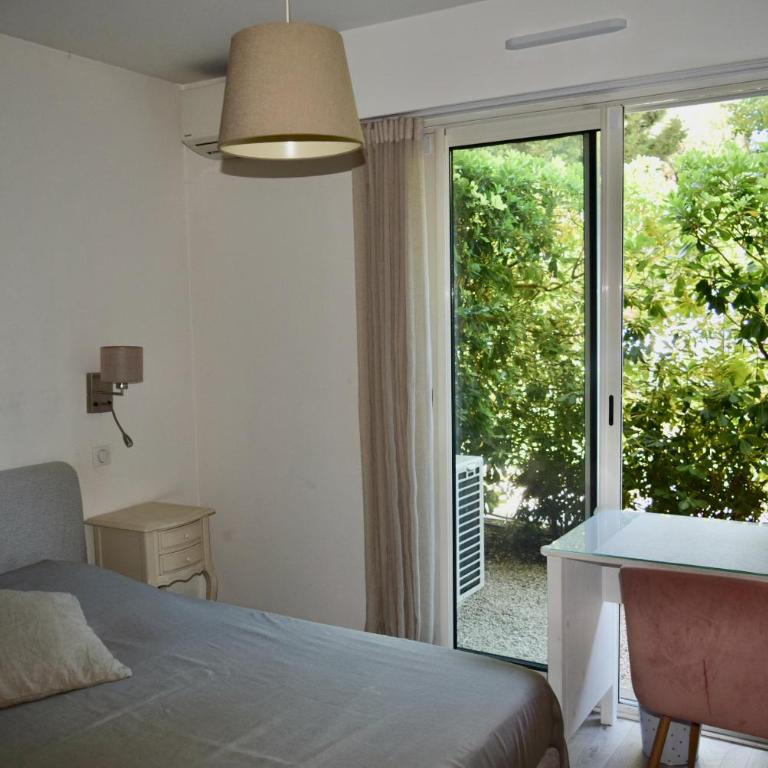 Vue mer rez-de-jardin piscine - Apartment mit 2 Schlafzimmern - 14