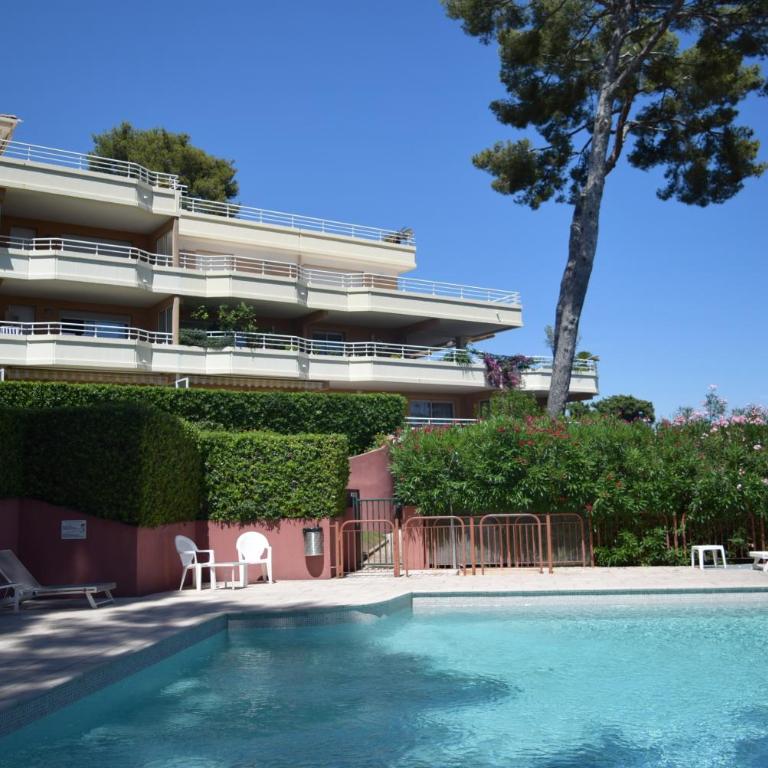 Vue mer rez-de-jardin piscine - Apartment mit 2 Schlafzimmern - 25