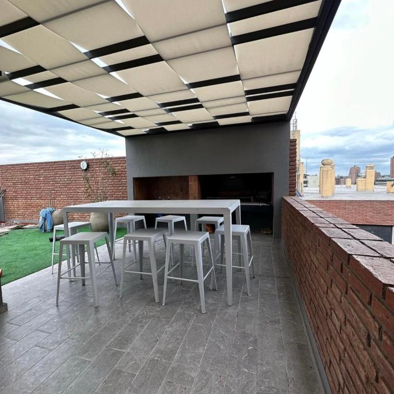 NUEVO a 3 cuadras del shopping Patio Olmos con ASADOR y terraza amoblada - Apartamento de 1 dormitorio - 54