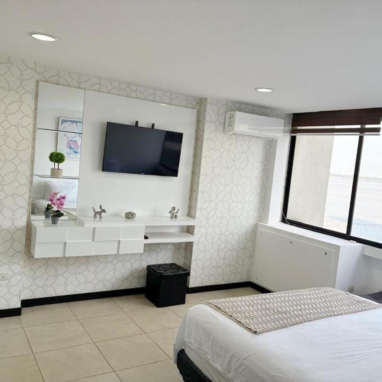 Departamento en Puerto Santa Ana - Bellini Suite - Three-Bedroom Apartment - 11
