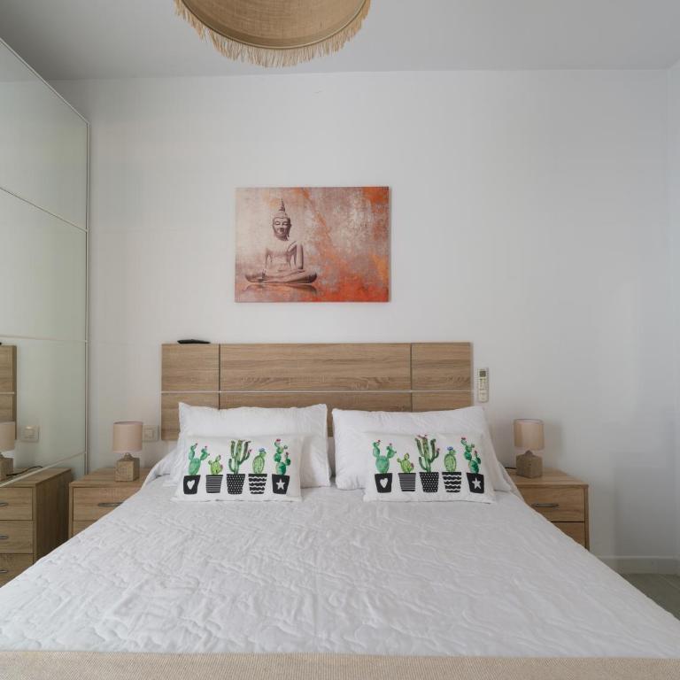 Sunnyland Villa - Three-Bedroom Villa - 43
