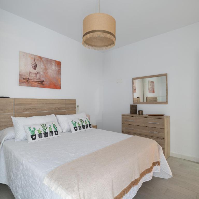 Sunnyland Villa - Three-Bedroom Villa - 33