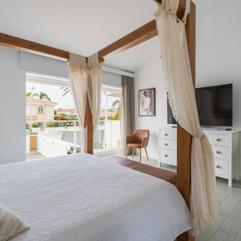 Sunnyland Villa - Three-Bedroom Villa - 17