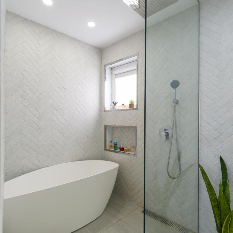 Sunnyland Villa - Three-Bedroom Villa - 37