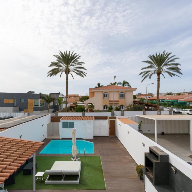 Sunnyland Villa - Three-Bedroom Villa - 11