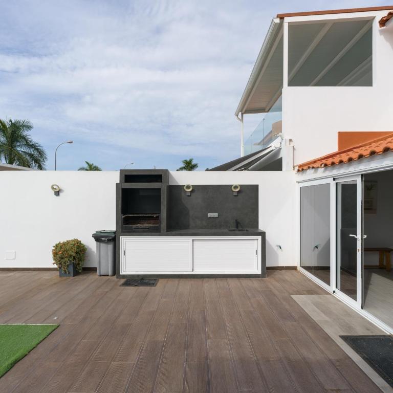 Sunnyland Villa - Three-Bedroom Villa - 52