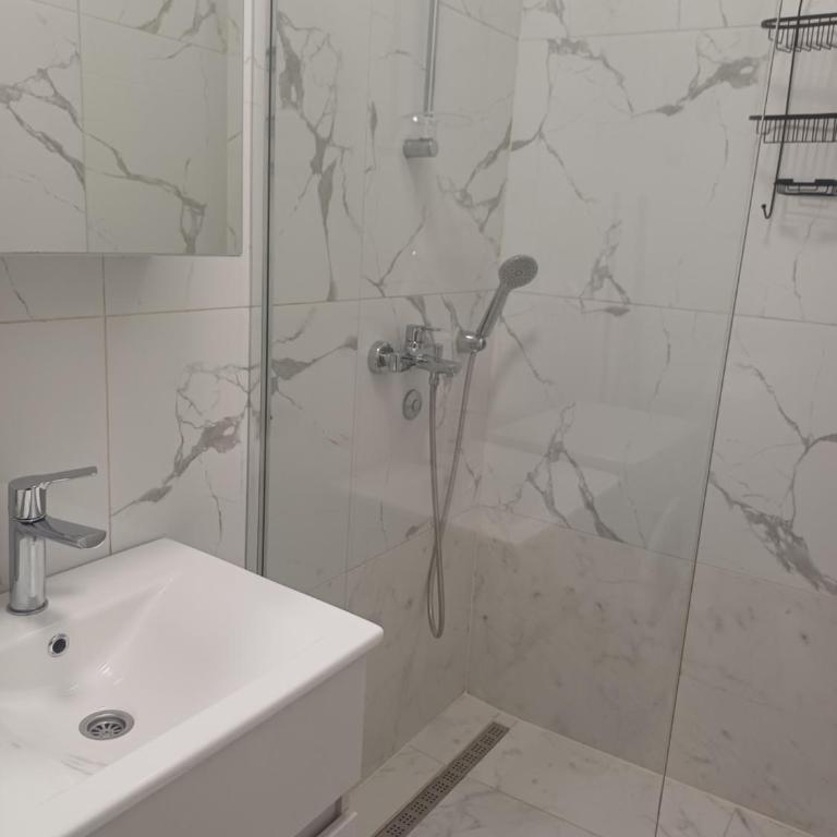 Apart Mostar - Apartment with Balcony - 4