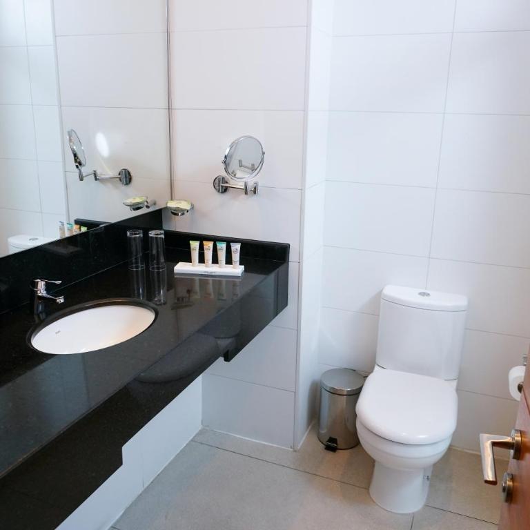 Hotel Parada Linares - Habitación Doble Estándar - 2 camas - 4