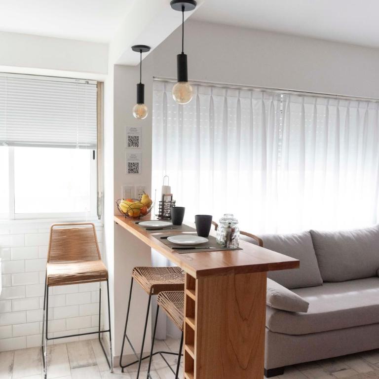 Monoambiente a METROS del MAR en Paseo Olavarría - One-Bedroom Apartment - 12