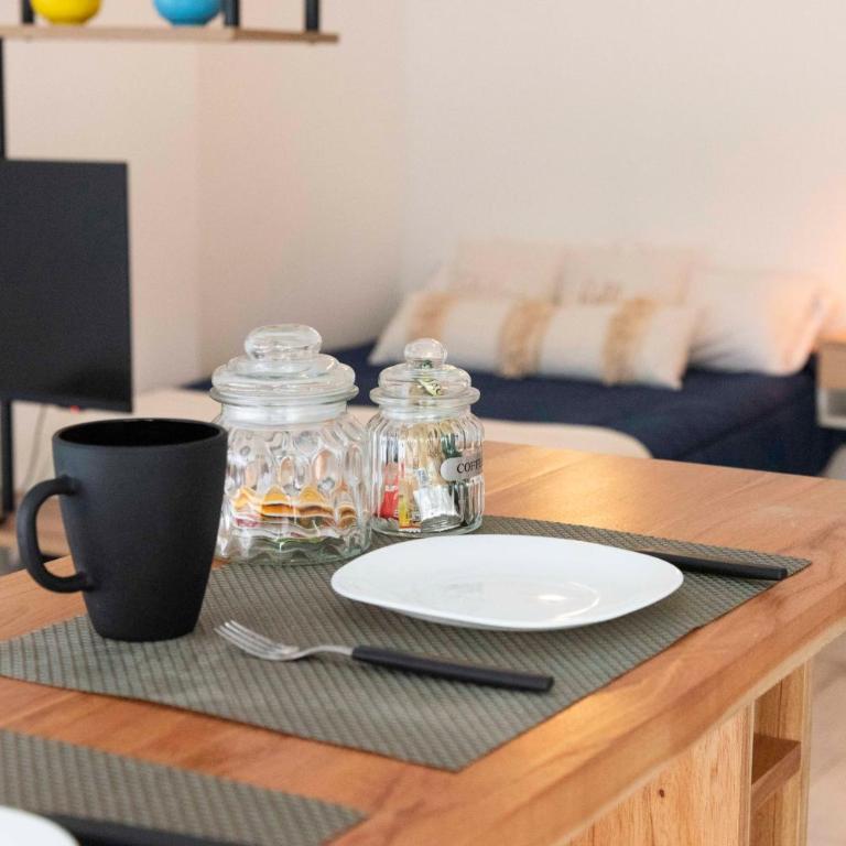 Monoambiente a METROS del MAR en Paseo Olavarría - One-Bedroom Apartment - 14