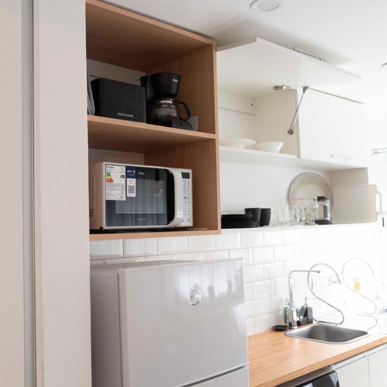 Monoambiente a METROS del MAR en Paseo Olavarría - One-Bedroom Apartment - 15