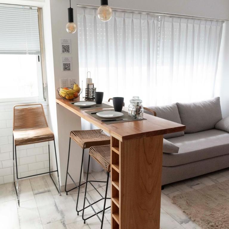 Monoambiente a METROS del MAR en Paseo Olavarría - One-Bedroom Apartment - 16