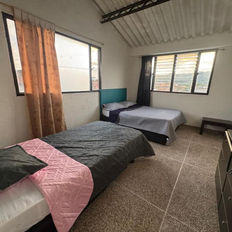 Hostel Flandes tu sitio - Habitación Doble - 2