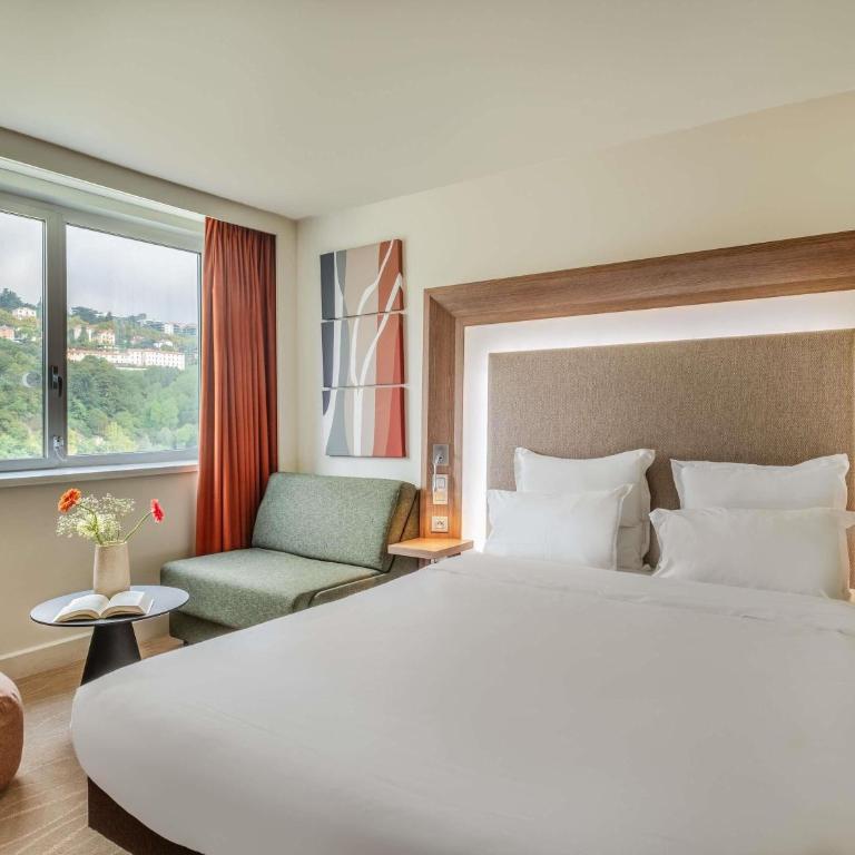 Novotel Lyon Centre-Confluence Bord de Saone - Chambre Double Exécutive avec Canapé - Vue sur Rivière - 1