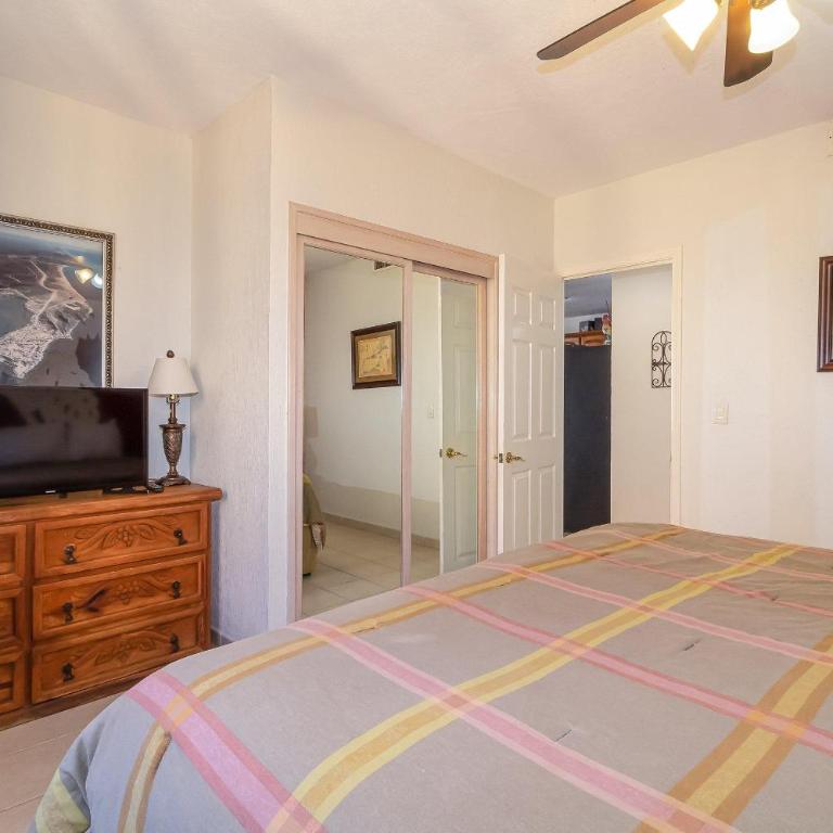 Sonoran Spa E401 - Three-Bedroom Apartment - 4