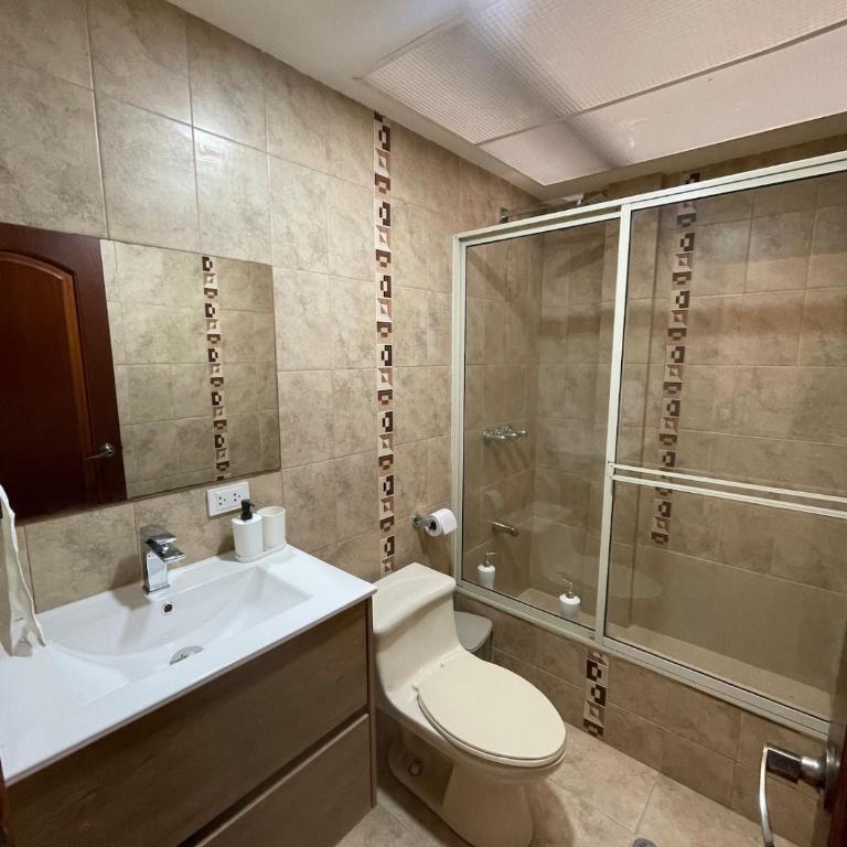 Casa Terminal Terrestre - Three-Bedroom Villa - 10