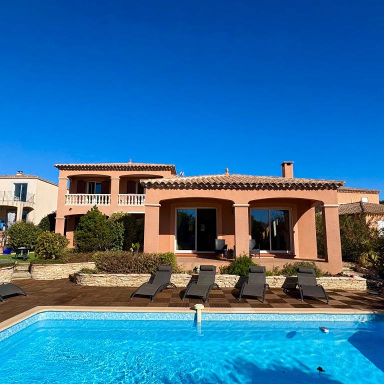 Villa indépendante avec piscine privée - Villa avec Piscine Privée - 11
