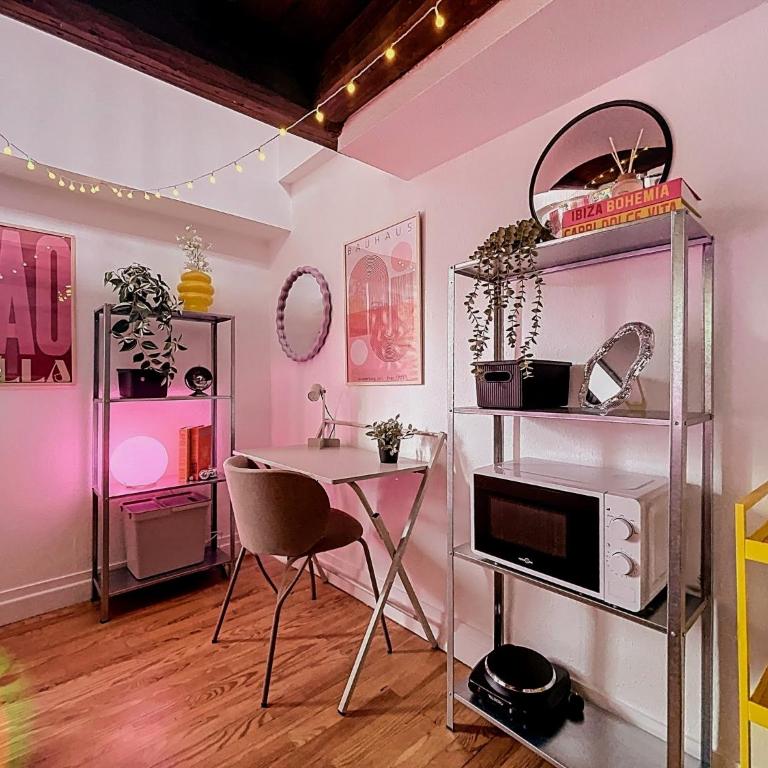 Blush Heaven - Wifi - Netflix - Appartamento con 1 Camera da Letto - 4