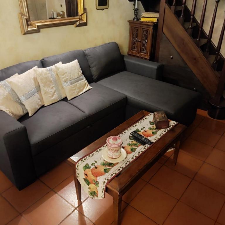 Accogliente alloggio nel pieno centro storico della città parcheggio in box privato incluso - Appartamento con 1 Camera da Letto - 5