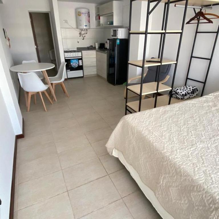 Monoambiente Abasto - Hospitales - Corrientes y La Paz - opción cochera - Studio Apartment with One Double Bed - 2