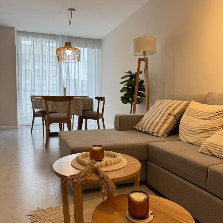 Saint Cathering 2Amb Aldrey Pileta climatizada - One-Bedroom Apartment - 1