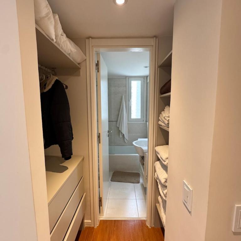 Saint Cathering 2Amb Aldrey Pileta climatizada - One-Bedroom Apartment - 14