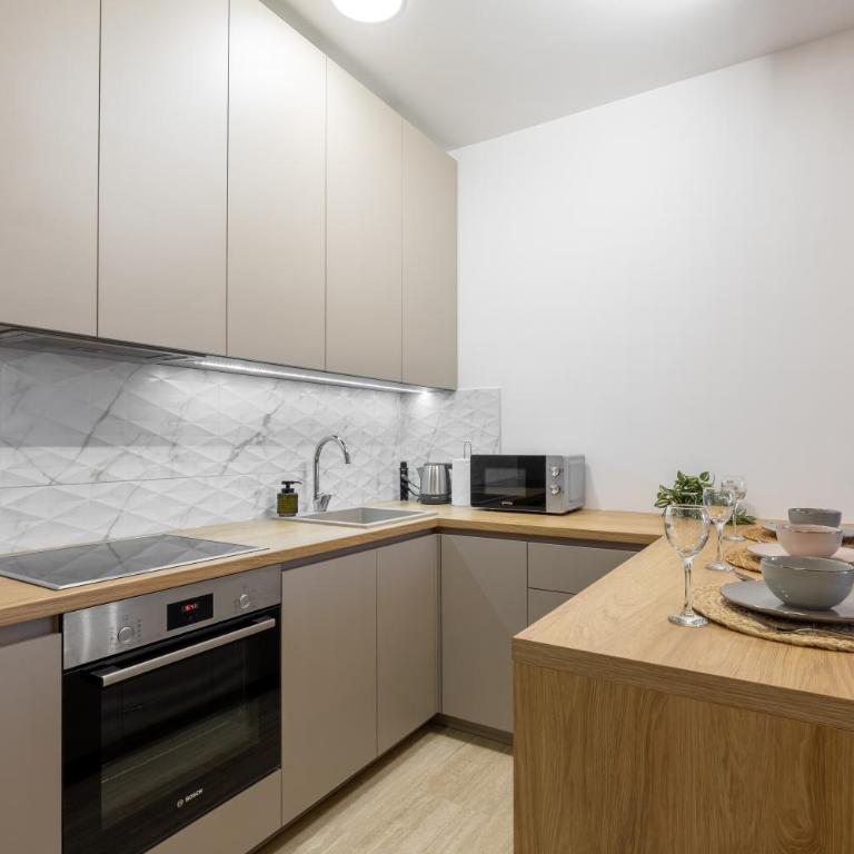 Premier Nova Residence with free parking - Apartman s 1 Spavaćom Sobom i Terasom - 5