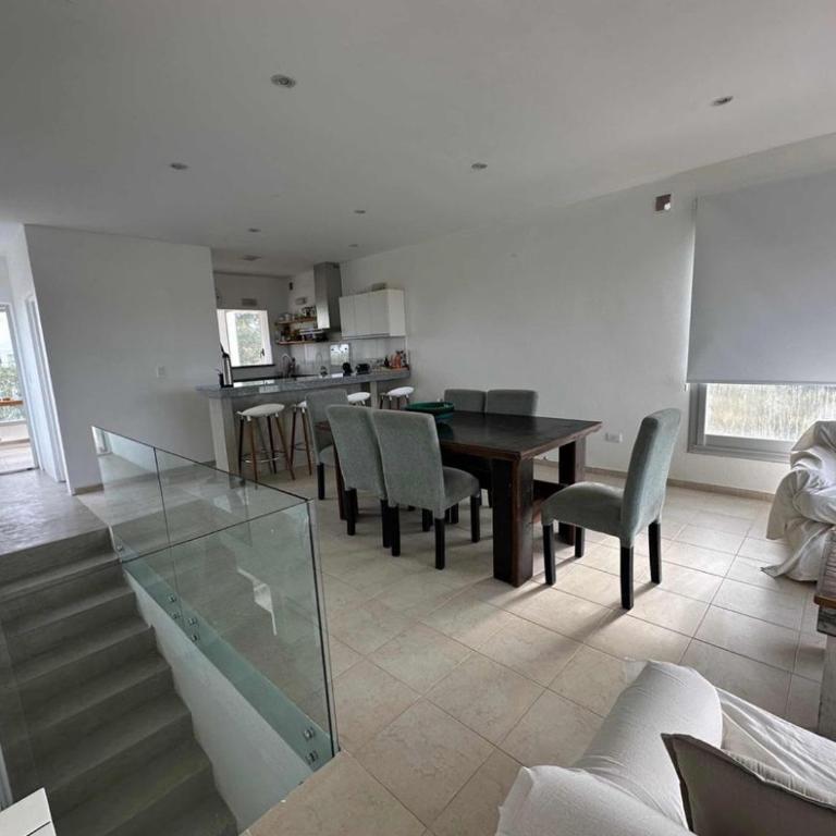 Residencial 661 Costa Esmeralda - Casa - 3