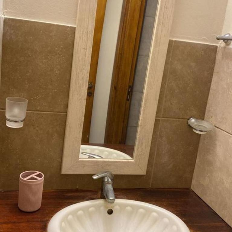 Casa villa del deportista zona arbolada a metros del mar - Casa de 2 dormitorios - 9