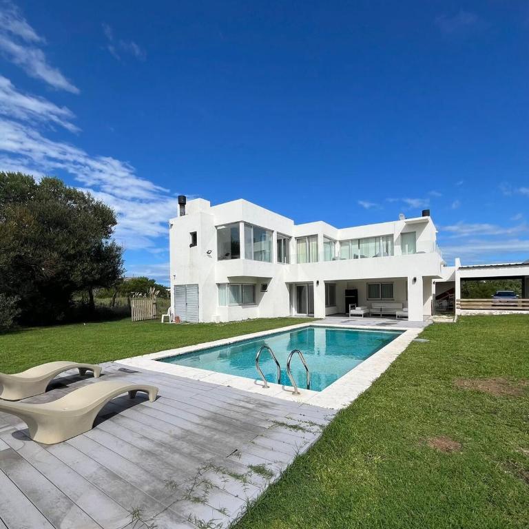 Residencial 661 Costa Esmeralda - Casa - 23