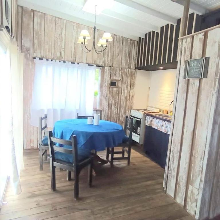 Casa 3 Ambientes en Los Acantilados - Two-Bedroom House - 4