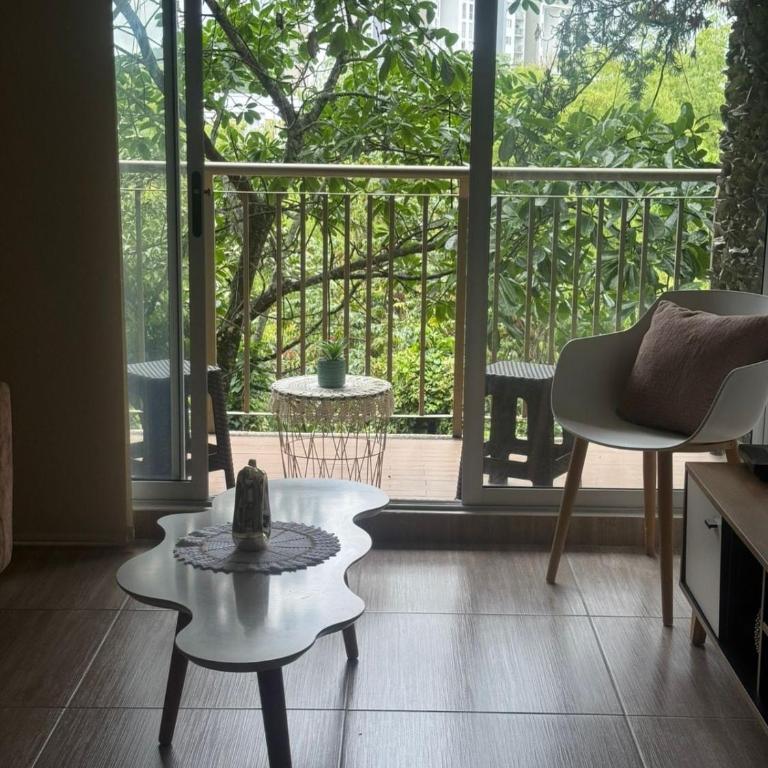 Ubicación privilegiada, lujo y confort en Armenia - Apartamento de 3 dormitorios - 1