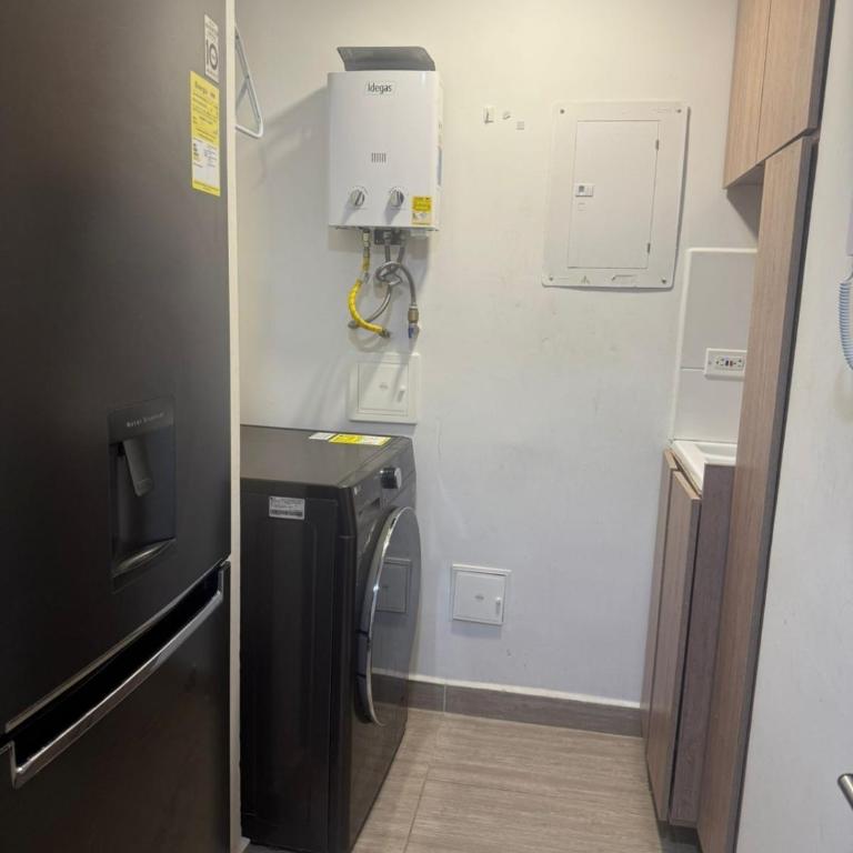 Ubicación privilegiada, lujo y confort en Armenia - Apartamento de 3 dormitorios - 32