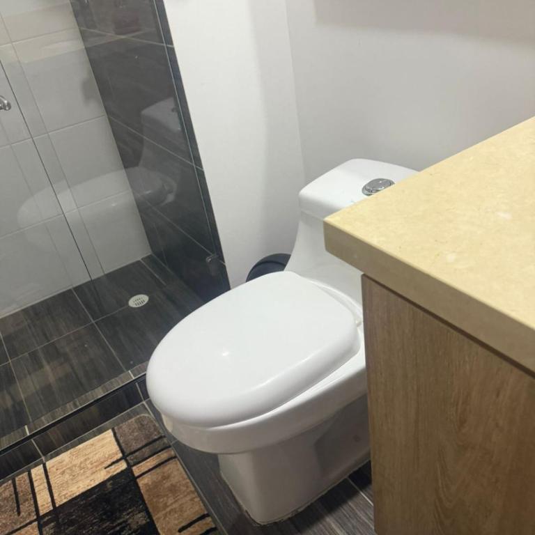 Ubicación privilegiada, lujo y confort en Armenia - Apartamento de 3 dormitorios - 4
