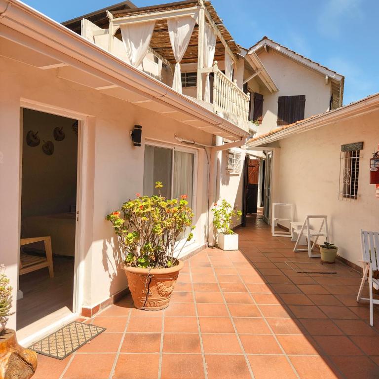 LA CURVA Casa de Playa - Double Room with Private Bathroom - 8
